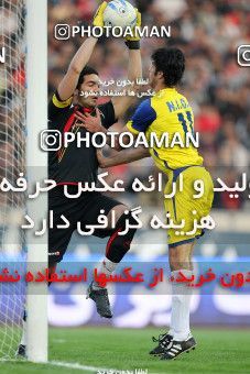 1156936, Tehran, [*parameter:4*], Iran Pro League، Persian Gulf Cup، 2010-11 season، First Leg، Week 14، Persepolis 3 v ۱ Naft Tehran on 2010/11/05 at Azadi Stadium