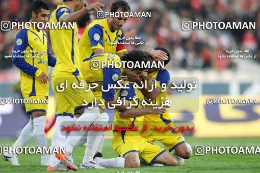 1157339, Tehran, [*parameter:4*], Iran Pro League، Persian Gulf Cup، 2010-11 season، First Leg، Week 14، Persepolis 3 v ۱ Naft Tehran on 2010/11/05 at Azadi Stadium