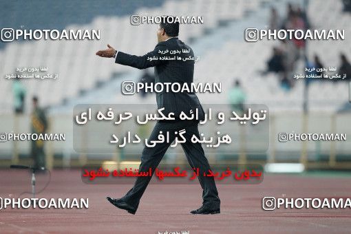 1156951, Tehran, [*parameter:4*], لیگ برتر فوتبال ایران، Persian Gulf Cup، Week 14، First Leg، Persepolis 3 v 1 Naft Tehran on 2010/11/05 at Azadi Stadium