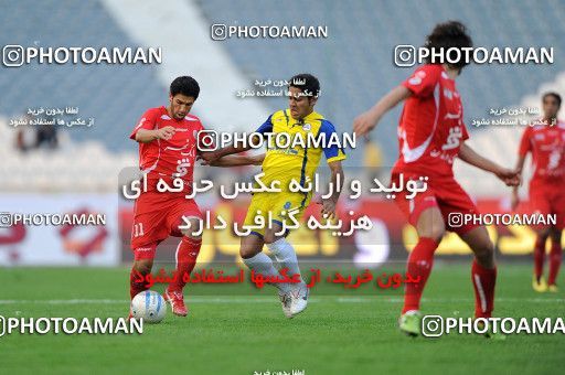 1156461, Tehran, [*parameter:4*], لیگ برتر فوتبال ایران، Persian Gulf Cup، Week 14، First Leg، Persepolis 3 v 1 Naft Tehran on 2010/11/05 at Azadi Stadium