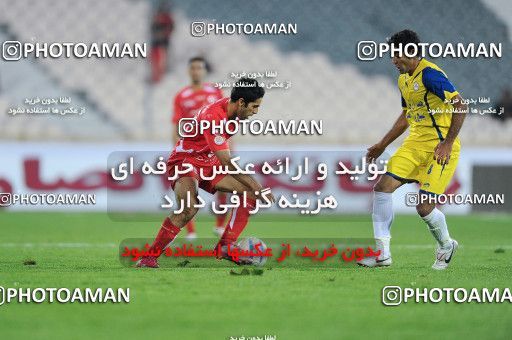 1156443, Tehran, [*parameter:4*], لیگ برتر فوتبال ایران، Persian Gulf Cup، Week 14، First Leg، Persepolis 3 v 1 Naft Tehran on 2010/11/05 at Azadi Stadium