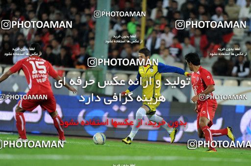 1156509, Tehran, [*parameter:4*], Iran Pro League، Persian Gulf Cup، 2010-11 season، First Leg، Week 14، Persepolis 3 v ۱ Naft Tehran on 2010/11/05 at Azadi Stadium