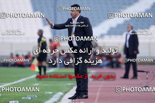 1156409, Tehran, [*parameter:4*], لیگ برتر فوتبال ایران، Persian Gulf Cup، Week 14، First Leg، Persepolis 3 v 1 Naft Tehran on 2010/11/05 at Azadi Stadium