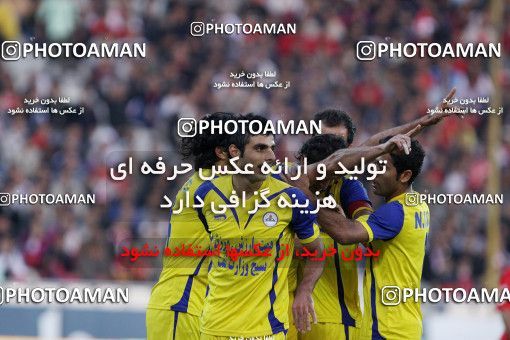 1156373, Tehran, [*parameter:4*], Iran Pro League، Persian Gulf Cup، 2010-11 season، First Leg، Week 14، Persepolis 3 v ۱ Naft Tehran on 2010/11/05 at Azadi Stadium