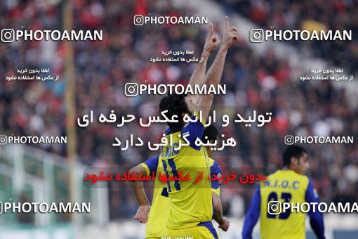 1156404, Tehran, [*parameter:4*], Iran Pro League، Persian Gulf Cup، 2010-11 season، First Leg، Week 14، Persepolis 3 v ۱ Naft Tehran on 2010/11/05 at Azadi Stadium