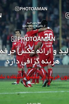 1156359, Tehran, [*parameter:4*], Iran Pro League، Persian Gulf Cup، 2010-11 season، First Leg، Week 14، Persepolis 3 v ۱ Naft Tehran on 2010/11/05 at Azadi Stadium