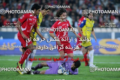 1156354, Tehran, [*parameter:4*], Iran Pro League، Persian Gulf Cup، 2010-11 season، First Leg، Week 14، Persepolis 3 v ۱ Naft Tehran on 2010/11/05 at Azadi Stadium