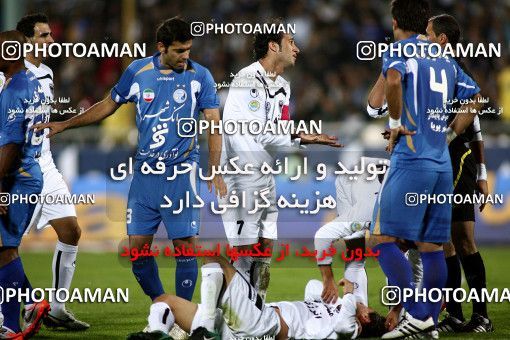 1160914, Tehran, [*parameter:4*], Iran Pro League، Persian Gulf Cup، 2010-11 season، First Leg، Week 15، Esteghlal 2 v ۱ Shahin Boushehr on 2010/11/12 at Azadi Stadium