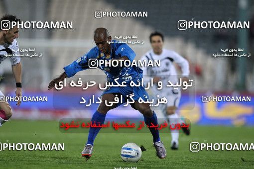 1161327, Tehran, [*parameter:4*], Iran Pro League، Persian Gulf Cup، 2010-11 season، First Leg، Week 15، Esteghlal 2 v ۱ Shahin Boushehr on 2010/11/12 at Azadi Stadium