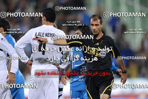 1161241, Tehran, [*parameter:4*], Iran Pro League، Persian Gulf Cup، 2010-11 season، First Leg، Week 15، Esteghlal 2 v ۱ Shahin Boushehr on 2010/11/12 at Azadi Stadium