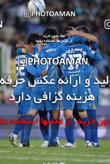 1161123, Tehran, [*parameter:4*], Iran Pro League، Persian Gulf Cup، 2010-11 season، First Leg، Week 15، Esteghlal 2 v ۱ Shahin Boushehr on 2010/11/12 at Azadi Stadium