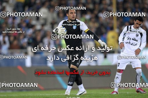 1161171, Tehran, [*parameter:4*], Iran Pro League، Persian Gulf Cup، 2010-11 season، First Leg، Week 15، Esteghlal 2 v ۱ Shahin Boushehr on 2010/11/12 at Azadi Stadium