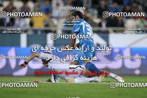 1161093, Tehran, [*parameter:4*], Iran Pro League، Persian Gulf Cup، 2010-11 season، First Leg، Week 15، Esteghlal 2 v ۱ Shahin Boushehr on 2010/11/12 at Azadi Stadium