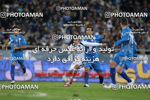 1161170, Tehran, [*parameter:4*], Iran Pro League، Persian Gulf Cup، 2010-11 season، First Leg، Week 15، Esteghlal 2 v ۱ Shahin Boushehr on 2010/11/12 at Azadi Stadium