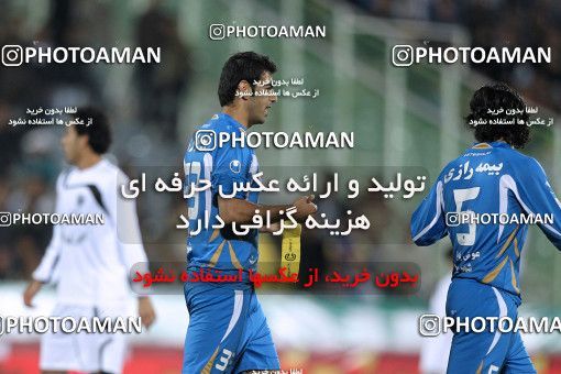 1161257, Tehran, [*parameter:4*], Iran Pro League، Persian Gulf Cup، 2010-11 season، First Leg، Week 15، Esteghlal 2 v ۱ Shahin Boushehr on 2010/11/12 at Azadi Stadium