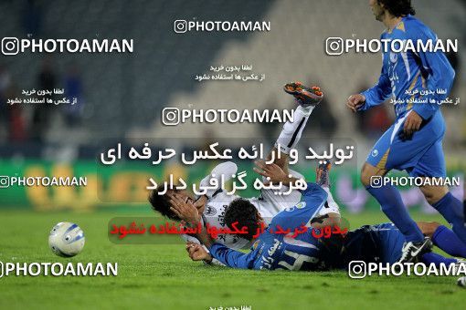 1161119, Tehran, [*parameter:4*], Iran Pro League، Persian Gulf Cup، 2010-11 season، First Leg، Week 15، Esteghlal 2 v ۱ Shahin Boushehr on 2010/11/12 at Azadi Stadium