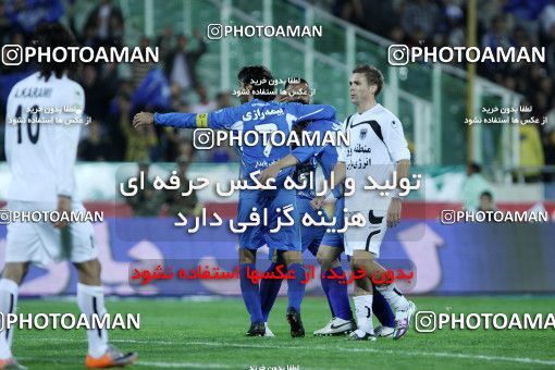 1161586, Tehran, [*parameter:4*], Iran Pro League، Persian Gulf Cup، 2010-11 season، First Leg، Week 15، Esteghlal 2 v ۱ Shahin Boushehr on 2010/11/12 at Azadi Stadium