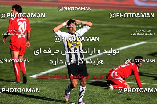 1167479, Tehran, Iran, لیگ برتر فوتبال ایران، Persian Gulf Cup، Week 19، Second Leg، Persepolis 1 v 4 Saba Qom on 2010/12/19 at Azadi Stadium