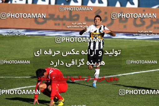 1167343, Tehran, Iran, لیگ برتر فوتبال ایران، Persian Gulf Cup، Week 19، Second Leg، Persepolis 1 v 4 Saba Qom on 2010/12/19 at Azadi Stadium