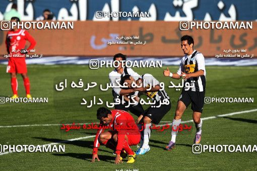 1167329, Tehran, Iran, لیگ برتر فوتبال ایران، Persian Gulf Cup، Week 19، Second Leg، Persepolis 1 v 4 Saba Qom on 2010/12/19 at Azadi Stadium