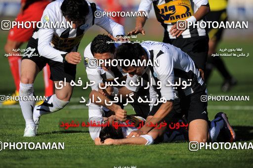 1167690, Tehran, Iran, Iran Pro League، Persian Gulf Cup، 2010-11 season، Second Leg، Week 19، Persepolis ۱ v 4 Saba Qom on 2010/12/19 at Azadi Stadium