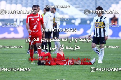 1167528, Tehran, Iran, Iran Pro League، Persian Gulf Cup، 2010-11 season، Second Leg، Week 19، Persepolis ۱ v 4 Saba Qom on 2010/12/19 at Azadi Stadium