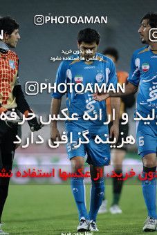 1168143, Tehran, Iran, Iran Pro League، Persian Gulf Cup، 2010-11 season، Second Leg، Week 20، Esteghlal ۱ v 2 Zob Ahan Esfahan on 2010/12/23 at Azadi Stadium