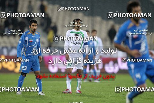 1168271, Tehran, Iran, Iran Pro League، Persian Gulf Cup، 2010-11 season، Second Leg، Week 20، Esteghlal ۱ v 2 Zob Ahan Esfahan on 2010/12/23 at Azadi Stadium