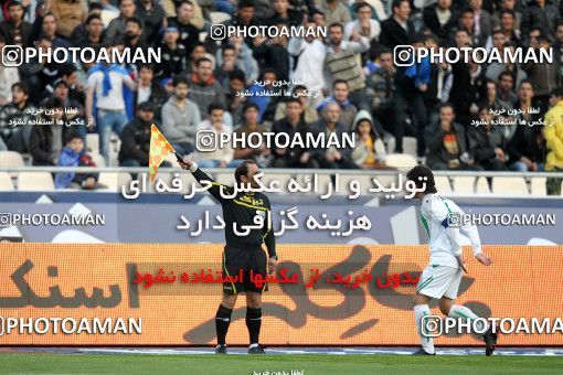 1168569, Tehran, Iran, Iran Pro League، Persian Gulf Cup، 2010-11 season، Second Leg، Week 20، Esteghlal ۱ v 2 Zob Ahan Esfahan on 2010/12/23 at Azadi Stadium