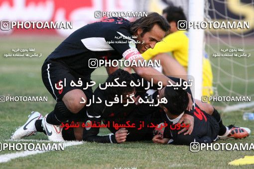 1168845, Tehran, [*parameter:4*], Iran Pro League، Persian Gulf Cup، 2010-11 season، Second Leg، Week 20، Naft Tehran 2 v 2 Steel Azin on 2010/12/23 at Shahid Dastgerdi Stadium