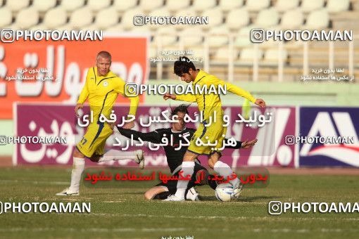 1168998, Tehran, [*parameter:4*], لیگ برتر فوتبال ایران، Persian Gulf Cup، Week 20، Second Leg، Naft Tehran 2 v 2 Steel Azin on 2010/12/23 at Shahid Dastgerdi Stadium