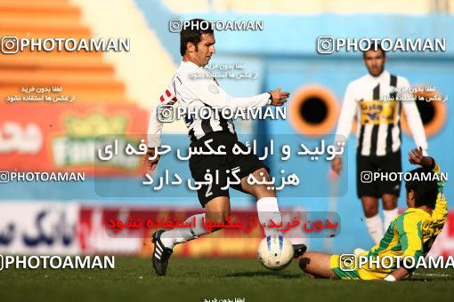 1171986, Tehran, Iran, Iran Pro League، Persian Gulf Cup، 2010-11 season، Second Leg، Week 21، Rah Ahan ۰ v 2 Saba Qom on 2011/02/05 at Ekbatan Stadium