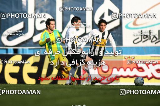 1172023, Tehran, Iran, Iran Pro League، Persian Gulf Cup، 2010-11 season، Second Leg، Week 21، Rah Ahan ۰ v 2 Saba Qom on 2011/02/05 at Ekbatan Stadium