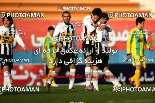 1171784, Tehran, Iran, لیگ برتر فوتبال ایران، Persian Gulf Cup، Week 21، Second Leg، Rah Ahan 0 v 2 Saba Qom on 2011/02/05 at Ekbatan Stadium