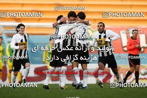 1171909, Tehran, Iran, Iran Pro League، Persian Gulf Cup، 2010-11 season، Second Leg، Week 21، Rah Ahan ۰ v 2 Saba Qom on 2011/02/05 at Ekbatan Stadium