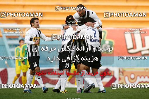 1171817, Tehran, Iran, Iran Pro League، Persian Gulf Cup، 2010-11 season، Second Leg، Week 21، Rah Ahan ۰ v 2 Saba Qom on 2011/02/05 at Ekbatan Stadium