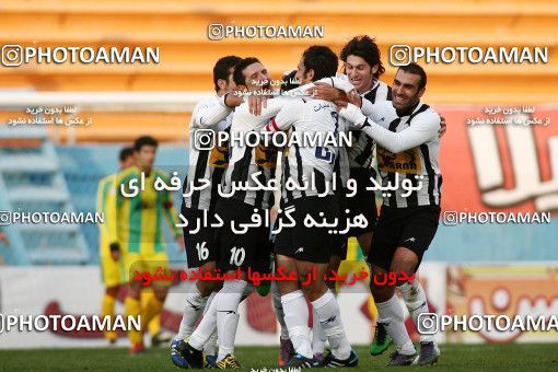 1171912, Tehran, Iran, Iran Pro League، Persian Gulf Cup، 2010-11 season، Second Leg، Week 21، Rah Ahan ۰ v 2 Saba Qom on 2011/02/05 at Ekbatan Stadium