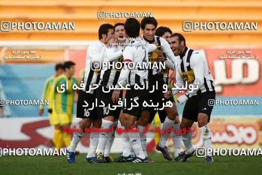 1171941, Tehran, Iran, Iran Pro League، Persian Gulf Cup، 2010-11 season، Second Leg، Week 21، Rah Ahan ۰ v 2 Saba Qom on 2011/02/05 at Ekbatan Stadium