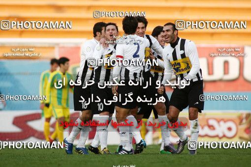 1172009, Tehran, Iran, Iran Pro League، Persian Gulf Cup، 2010-11 season، Second Leg، Week 21، Rah Ahan ۰ v 2 Saba Qom on 2011/02/05 at Ekbatan Stadium