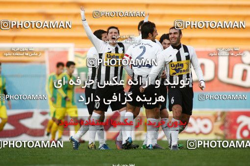 1171828, Tehran, Iran, Iran Pro League، Persian Gulf Cup، 2010-11 season، Second Leg، Week 21، Rah Ahan ۰ v 2 Saba Qom on 2011/02/05 at Ekbatan Stadium