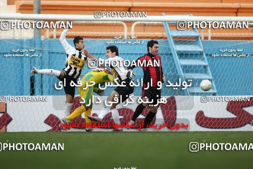 1171946, Tehran, Iran, لیگ برتر فوتبال ایران، Persian Gulf Cup، Week 21، Second Leg، Rah Ahan 0 v 2 Saba Qom on 2011/02/05 at Ekbatan Stadium