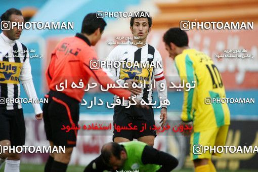 1172058, Tehran, Iran, Iran Pro League، Persian Gulf Cup، 2010-11 season، Second Leg، Week 21، Rah Ahan ۰ v 2 Saba Qom on 2011/02/05 at Ekbatan Stadium