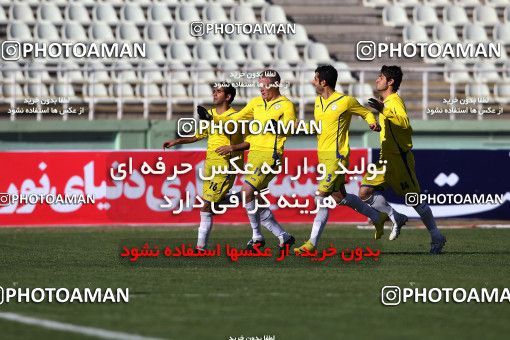 1172959, Tehran, [*parameter:4*], Iran Pro League، Persian Gulf Cup، 2010-11 season، Second Leg، Week 22، Naft Tehran 4 v ۱ Pas on 2011/02/13 at Shahid Dastgerdi Stadium