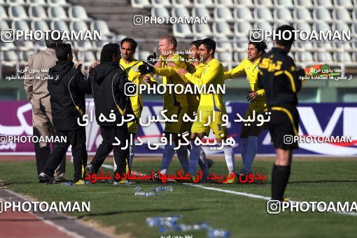 1172921, Tehran, [*parameter:4*], Iran Pro League، Persian Gulf Cup، 2010-11 season، Second Leg، Week 22، Naft Tehran 4 v ۱ Pas on 2011/02/13 at Shahid Dastgerdi Stadium