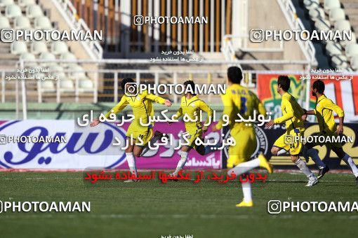 1173018, Tehran, [*parameter:4*], Iran Pro League، Persian Gulf Cup، 2010-11 season، Second Leg، Week 22، Naft Tehran 4 v ۱ Pas on 2011/02/13 at Shahid Dastgerdi Stadium