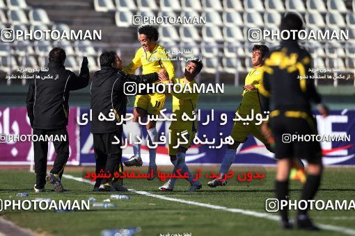 1173022, Tehran, [*parameter:4*], Iran Pro League، Persian Gulf Cup، 2010-11 season، Second Leg، Week 22، Naft Tehran 4 v ۱ Pas on 2011/02/13 at Shahid Dastgerdi Stadium