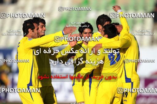 1173141, Tehran, [*parameter:4*], Iran Pro League، Persian Gulf Cup، 2010-11 season، Second Leg، Week 22، Naft Tehran 4 v ۱ Pas on 2011/02/13 at Shahid Dastgerdi Stadium