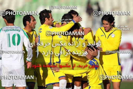 1172995, Tehran, [*parameter:4*], Iran Pro League، Persian Gulf Cup، 2010-11 season، Second Leg، Week 22، Naft Tehran 4 v ۱ Pas on 2011/02/13 at Shahid Dastgerdi Stadium