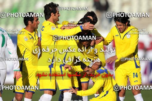 1172928, Tehran, [*parameter:4*], Iran Pro League، Persian Gulf Cup، 2010-11 season، Second Leg، Week 22، Naft Tehran 4 v ۱ Pas on 2011/02/13 at Shahid Dastgerdi Stadium