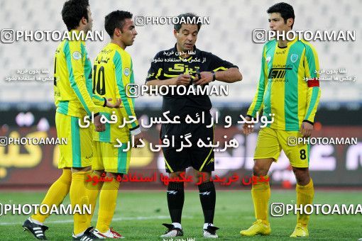 1173635, Tehran, Iran, Iran Pro League، Persian Gulf Cup، 2010-11 season، Second Leg، Week 22، Persepolis ۰ v ۰ Rah Ahan on 2011/02/13 at Azadi Stadium